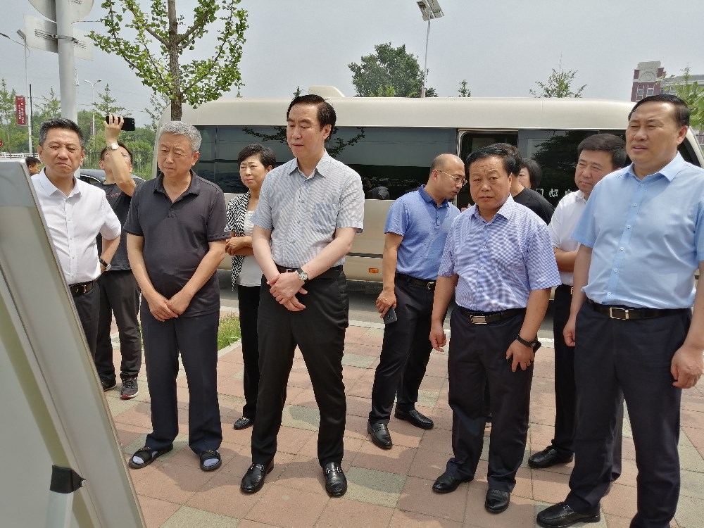 省人大执法检查组来溪检查国家土地管理法贯彻实施情况