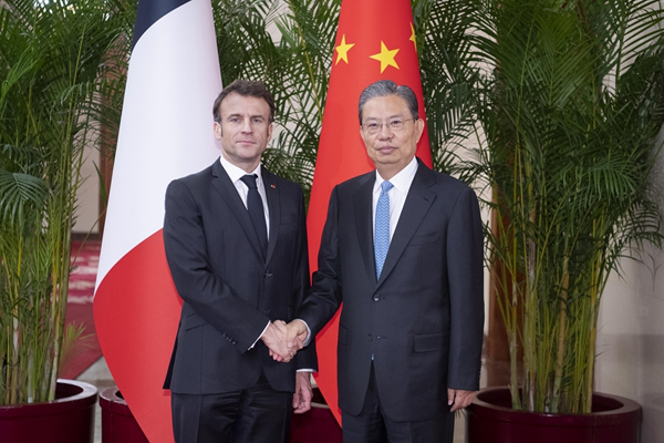 赵乐际会见法国总统马克龙